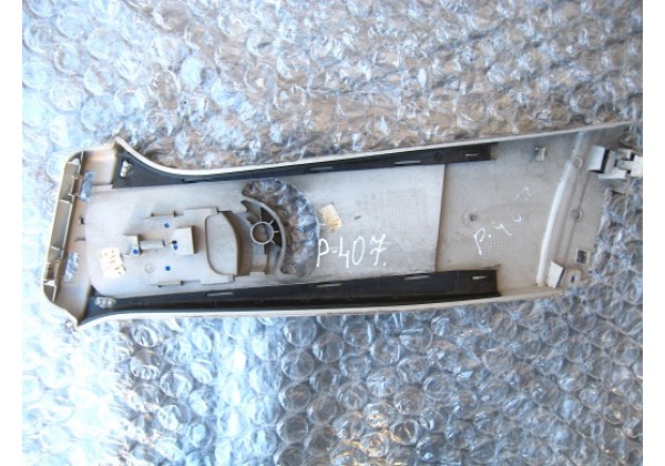 обшивка стійки,центральна верхня права,Peugeot 407,1.6hdi,9645427377